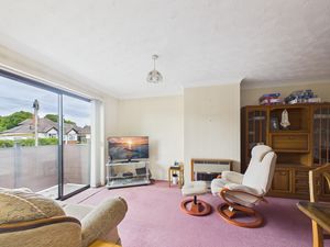 Lounge- click for photo gallery